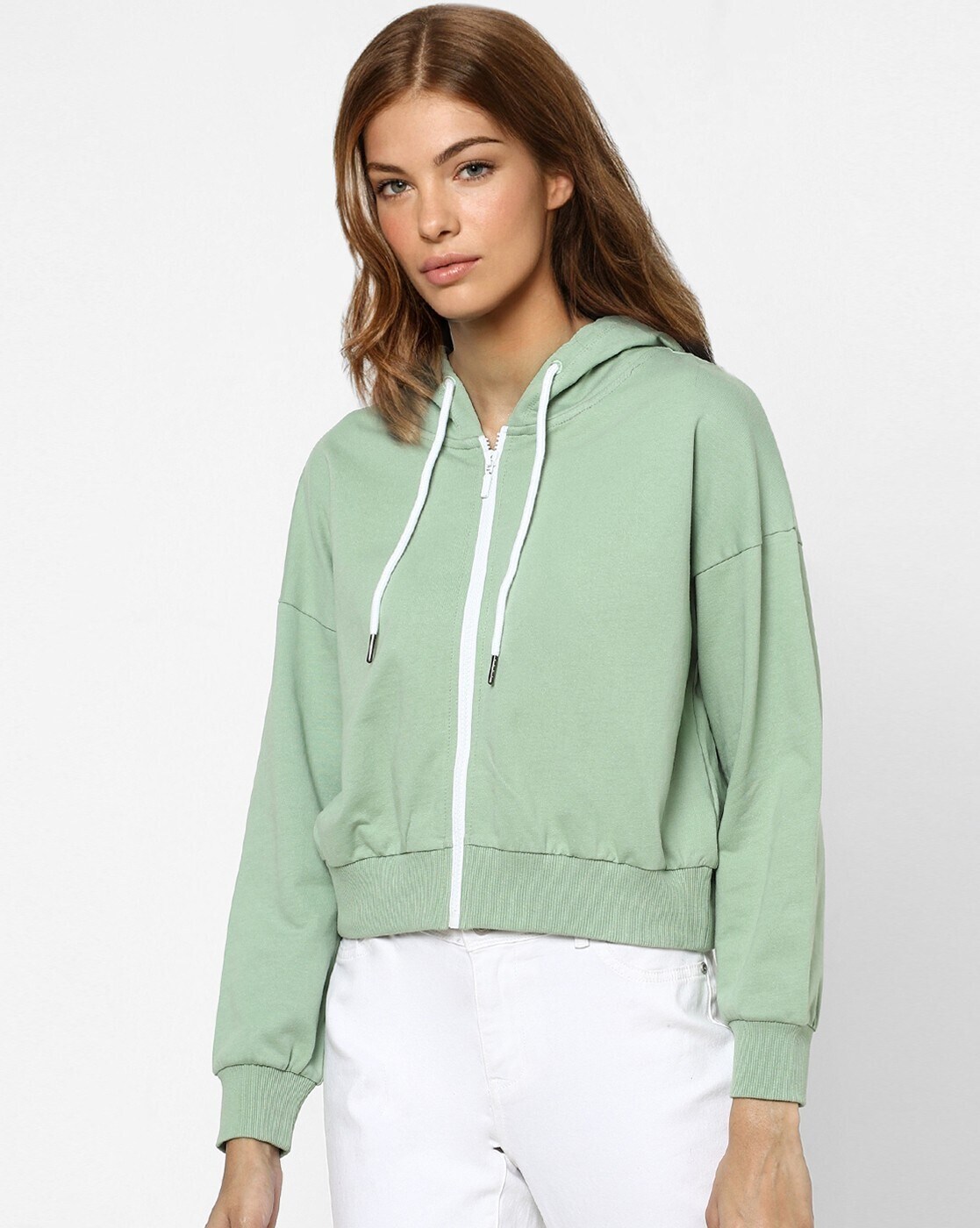 -1117Wx1400H-441096922-green-MODEL2